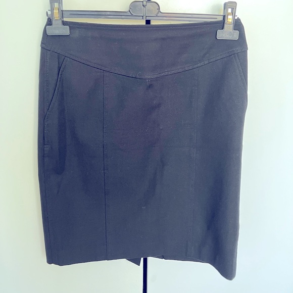 ❤️ Banana Republic mini skirt in black - Picture 1 of 4